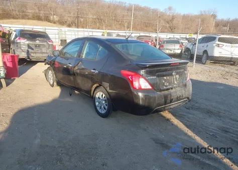 2015 Nissan Versa 1.6 Sv z USA, uszkodzony, nr VIN 3N1CN7AP4FL931408